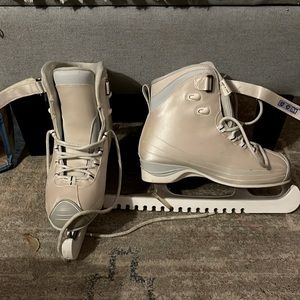 Gently worn ice skates
